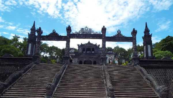 visit Khai Dinh tomb