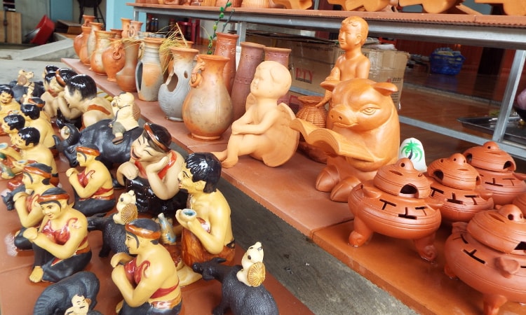 Vietnam ceramic handicrafts