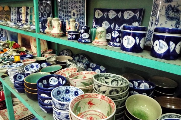 Vietnamese ceramic items